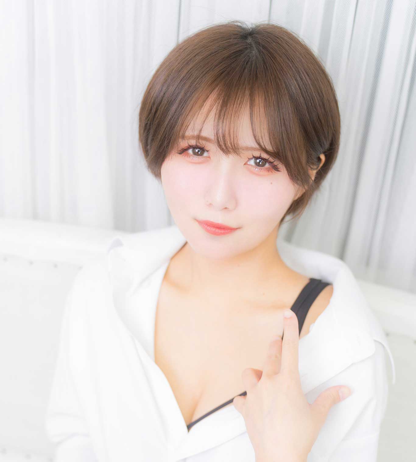 キャバクラ嬢ほのかが出演したFC2の無修正AV