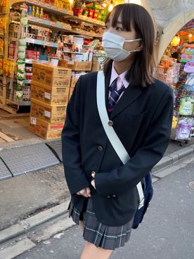 16時間着用バスケ部の黒パンツちゃん_人生初の中出し